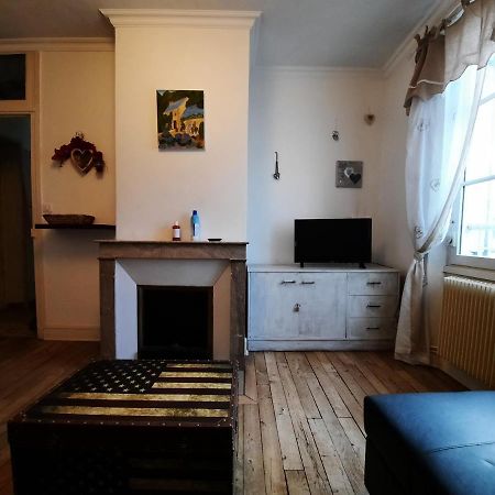 Joli Appartement Meuble Paray-le-Monial Exteriör bild