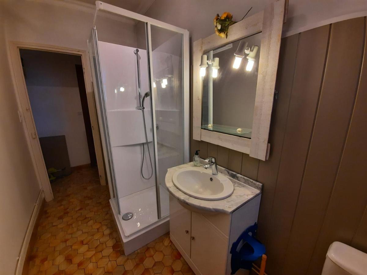 Joli Appartement Meuble Paray-le-Monial Exteriör bild