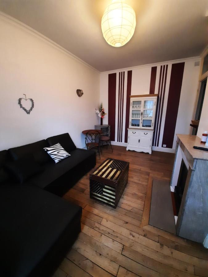 Joli Appartement Meuble Paray-le-Monial Exteriör bild