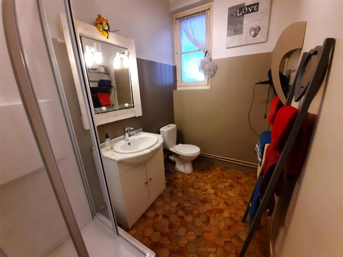 Joli Appartement Meuble Paray-le-Monial Exteriör bild
